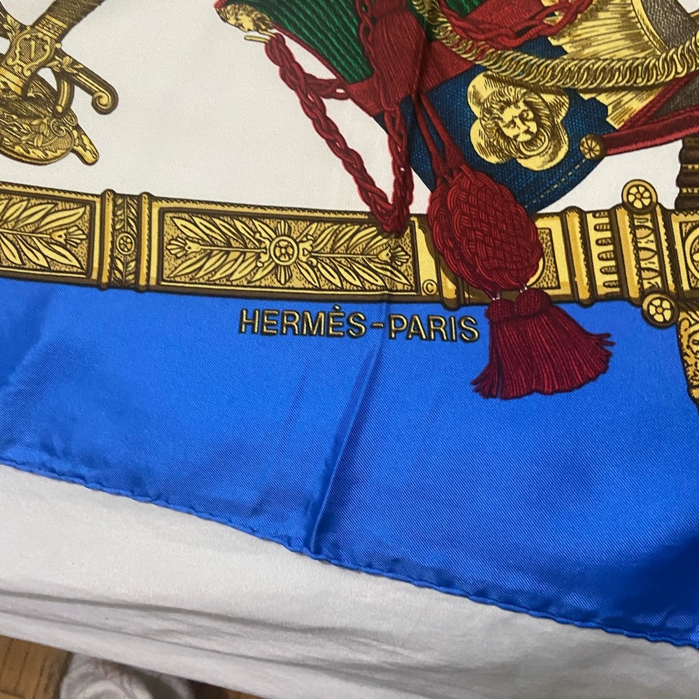Hermes scarf new 100% silk - Picture 4 of 5